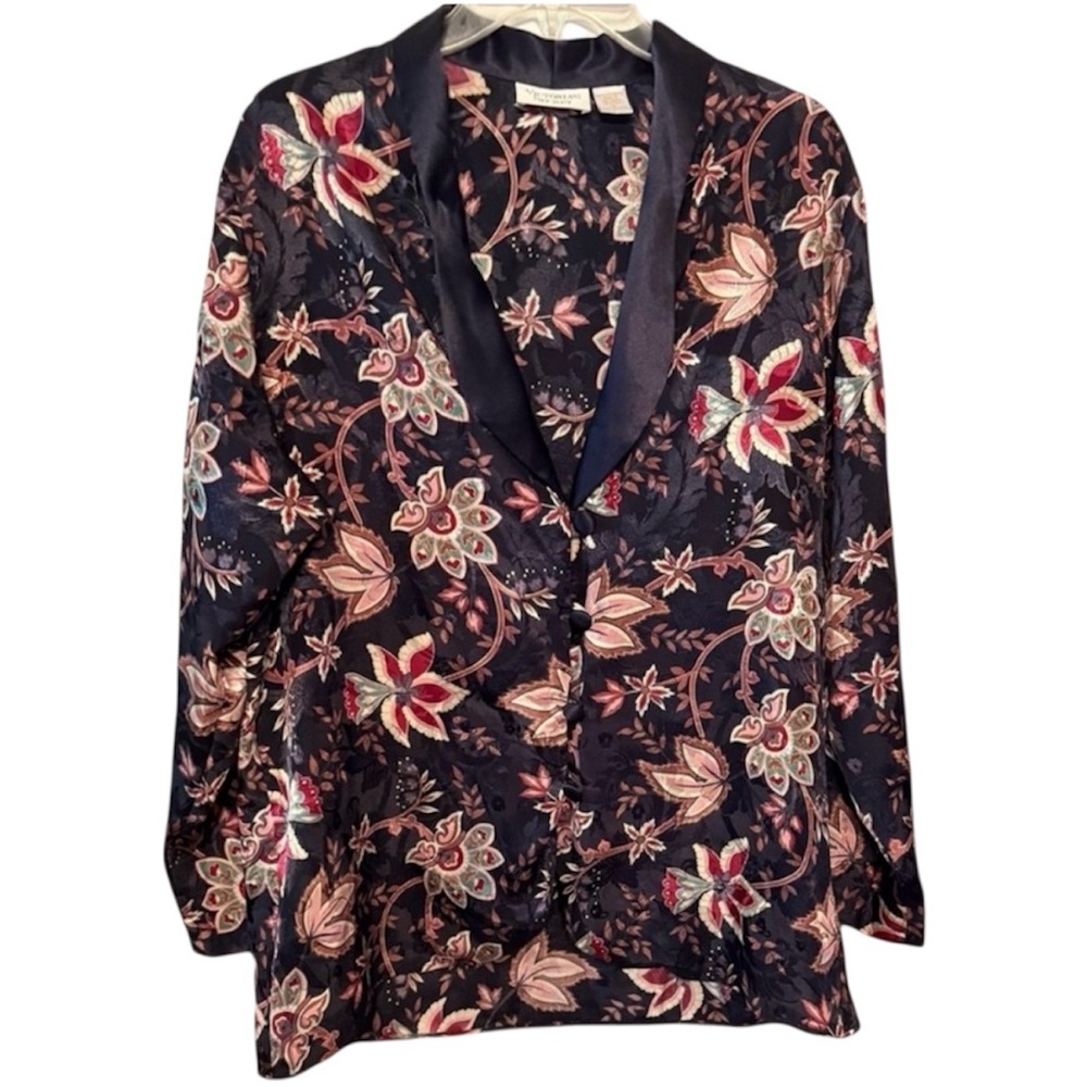 Vintage Victoria's Secret Gold Label Top M
Satin Brocade Floral
